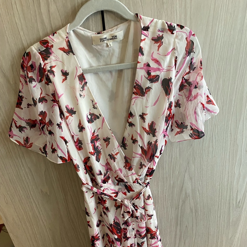 Diane von Furstennerg size med